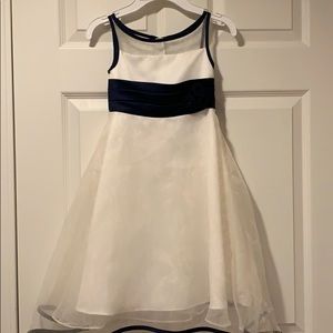 Alfred Angelo Girls’ Formal Dress- Size 4